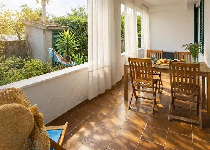 Olmi マリーナ・ディ・カンポ